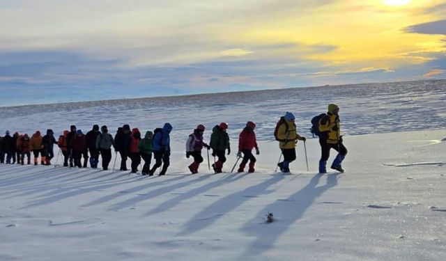 3 Bin Rakımlı Zirvede Sarıkamış Şehitlerini Anma Programı