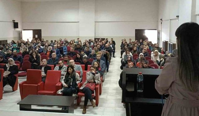 Elazığ'da Öğretmenlere 'Okulda Diyabet Programı' Bilgilendirmesi