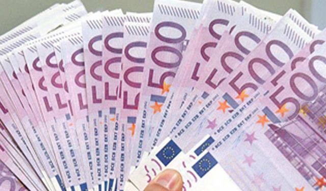 Türkiye'ye Dönen Aileye 67 Bin Euro!