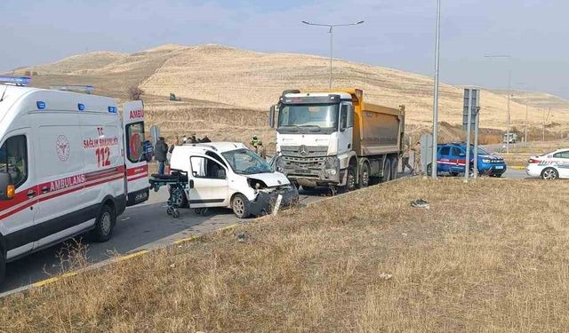 Muş'ta 2 Trafik Kazasında Ağır Bilanço: 2 Ölü, 4 Yaralı