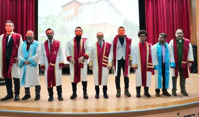 Bingöl Üniversitesi’nde 2025 Yılı Akademik Cübbe Giyme Töreni Düzenlendi