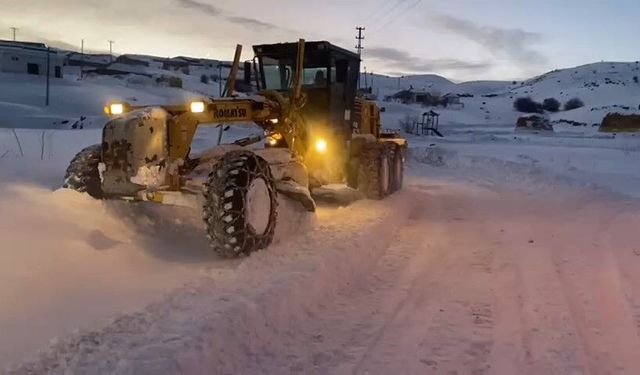 Bingöl’de 72 Köy Yolunda Karla Mücadele Sürüyor