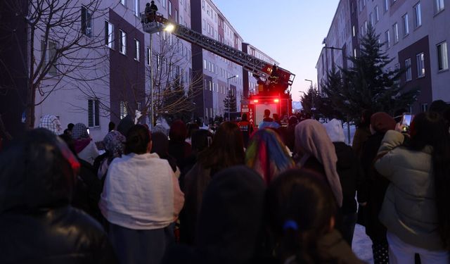 Bingöl'de Kız Yurdunda Afet Tatbikatı