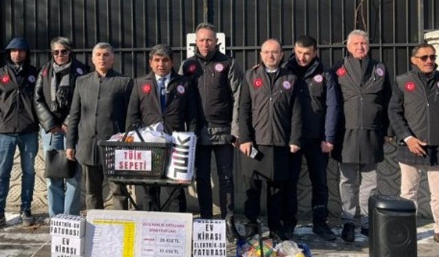 ÜNİPERSEN, TÜİK Önünde Açıklama Yaptı: Geçinemiyoruz!