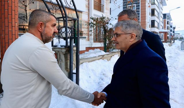 Saldırıya Uğrayan Greyder Operatörüne Vali Çelik'ten Ziyaret