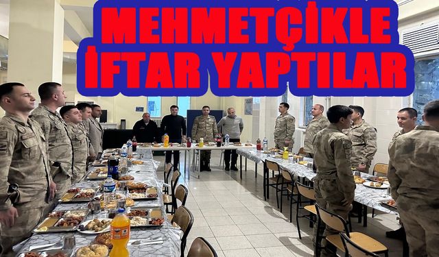 Bingöl'de Mehmetçikle İftar Yaptılar