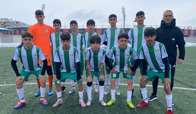 12 Bingölspor U-14 Takımı Şampiyonluğa Çok Yakın