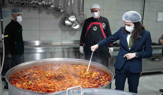 Şırnak Sosyal Yardımlaşma ve Dayanışma Vakfı’ndan Sıcak Yemek Projesi İhalesi