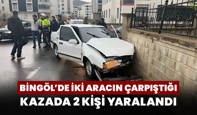 Bingöl’de İki Aracın Çarpıştığı Kazada 2 Kişi Yaralandı