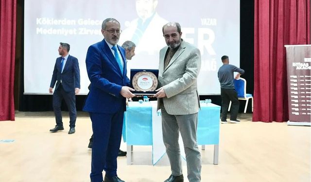 Bingöl Üniversitesinde“Köklerden Geleceğe: Medeniyet Zirvesi” Programı Düzenlendi