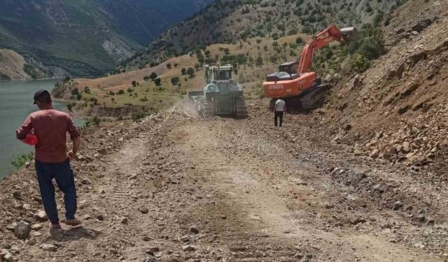Gökdere-Beyhan Yolunda Çalışma Başlatıldı
