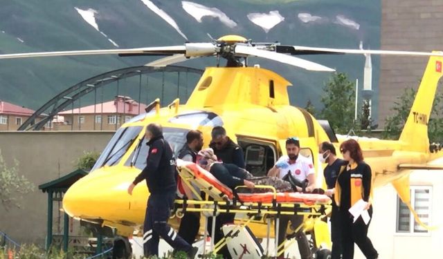 Kalp Krizi Geçiren Kadın, Ambulans Helikopterle Hastaneye Kaldırıldı