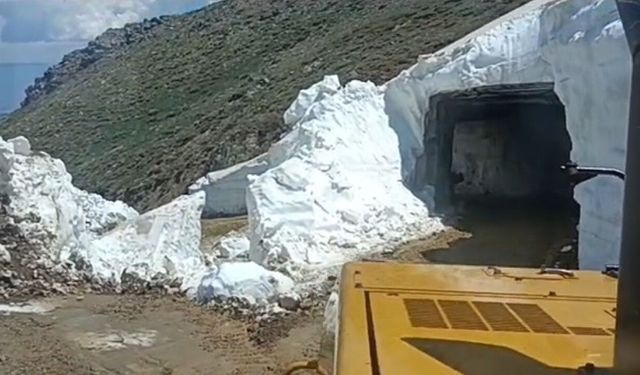 Bingöl'de Haziran Ayında Karla Mücadele