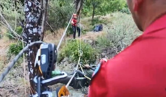 Mantar Toplamaya Çıktılar, Su Seviyesi Yükselince Mahsur Kaldılar