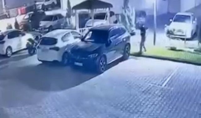 Elazığ’da Park Halindeki Aracın Camını Kırıp Kaçtılar