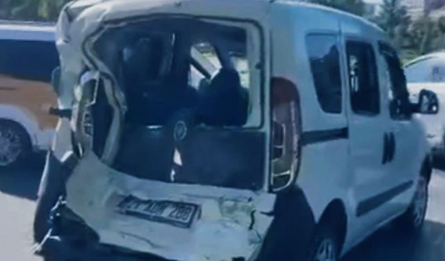Diyarbakır'da Zincirleme Trafik Kazası: 4 Yaralı