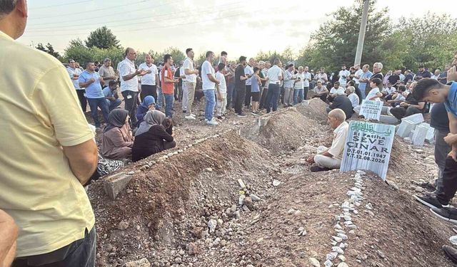Bingöl Diyarbakır Yolunun Lice-Üçyol Mevkiindeki Kazada Aynı Aileden 7 Kişi Öldü