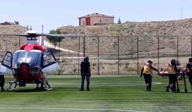 Kalp Krizi Geçiren Hasta, Helikopter Ambulansla Malatya'ya Nakledildi