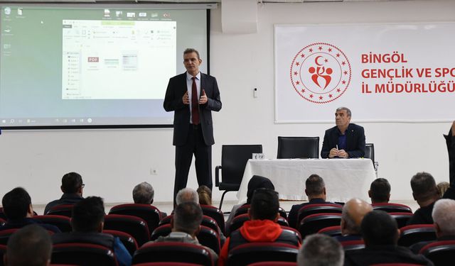 Bingöl İl Gençlik ve Spor Müdürlüğü’nde Değerlendirme Toplantısı