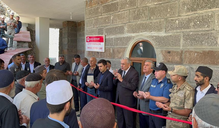 Adaklı'da Yapımı Tamamlanan Camii İbadete Açıldı