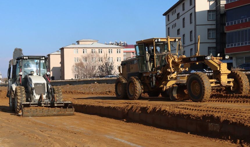 Genç Belediyesi'nden 'Yeşil Alan' Atağı