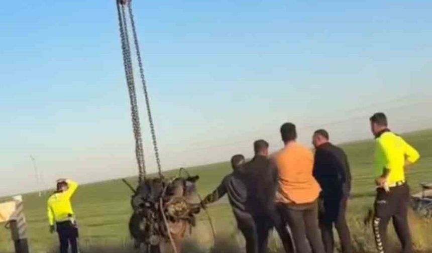 Mardin'de Kontrolden Çıkan Tır Devrildi: Sürücü Yaralandı