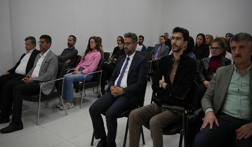 Bingöl'de Sağlık Yöneticileri, SAHA'nın İlk Dersine Katıldı