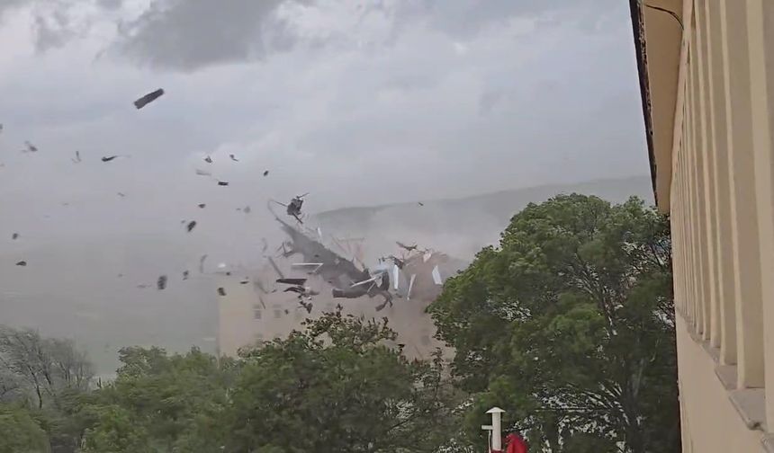 Tunceli'de Fırtına Etkili Oldu: Çatılar Uçtu, Köprü Zarar Gördü