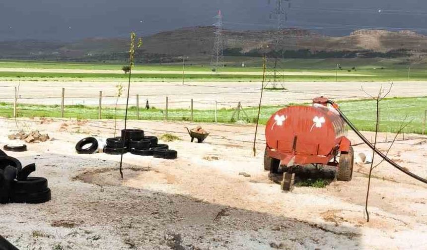 Aniden Bastıran Dolu Yağışı Hayatı Olumsuz Etkiledi