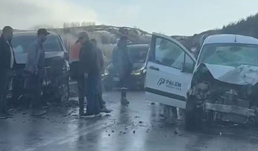 Erzurum İspir Karayolunda Kaza: 4 Yaralı