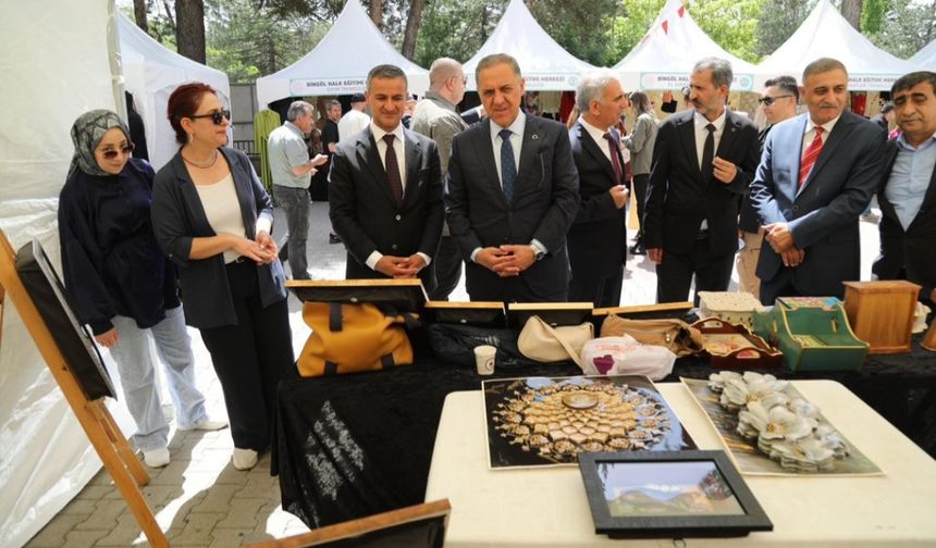 Halk Eğitim Merkezinde Yılsonu Sergisi