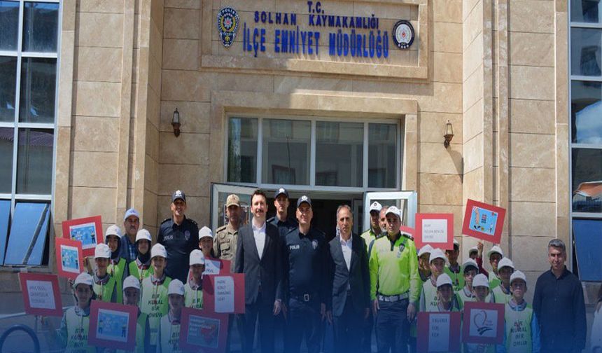 Bingöl'ün İlçesinde 'Trafik Haftası' Seferberliği