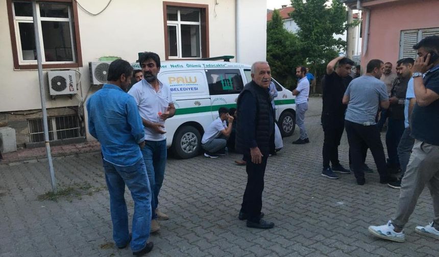 Palu'da Korkunç Olay: 15 Yaşındaki Çocuk Babasını Öldürdü