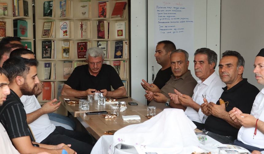 Bir Çocuğu Kurtarırken Yaşamını Yitiren Kahraman Dualarla Anıldı
