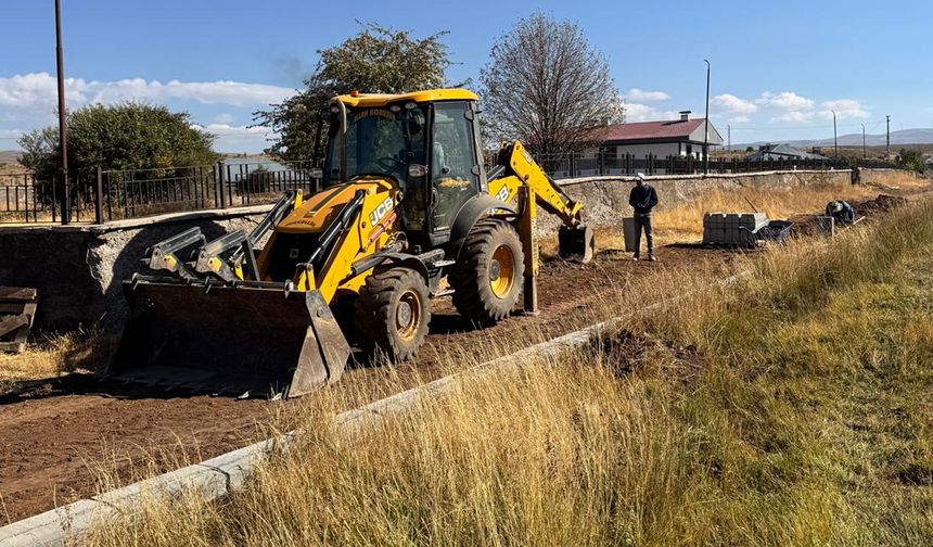 Bingöl’ün İlçesinde Köy İçi Yollarında Düzenleme