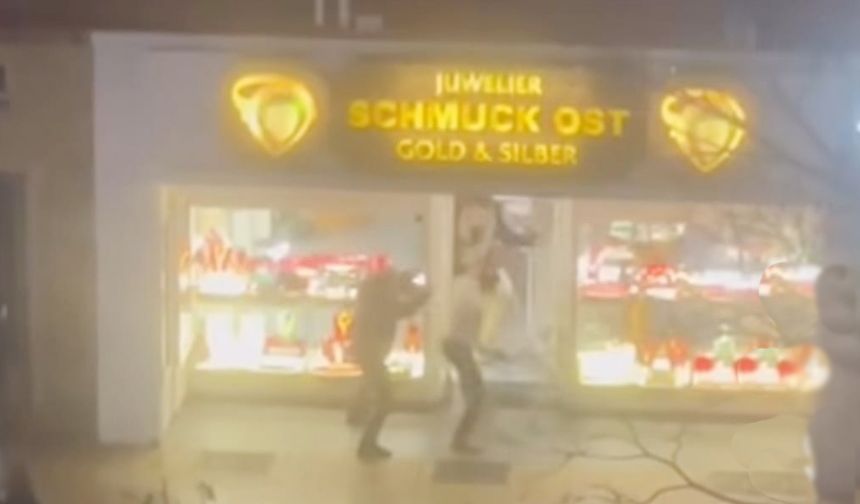 Almanya’da Bingöllülere Ait Kuyumcu Soyuldu