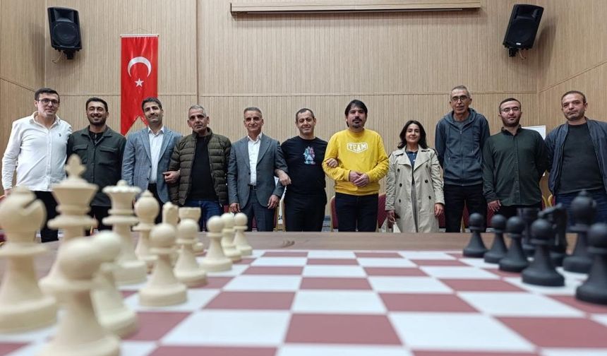 Bingöl'de öğretmenler arası satranç turnuvası düzenlendi