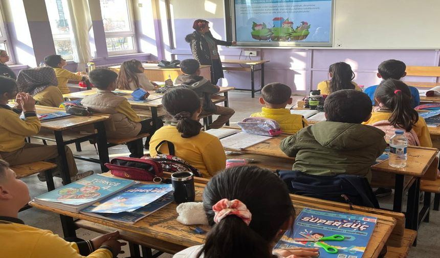 Bingöl’de Öğrencilere Sağlıklı Yaşam Bilgilendirmesi