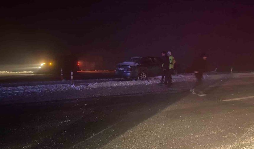 Muş-Bitlis Yolunda Maddi Hasarlı Kaza