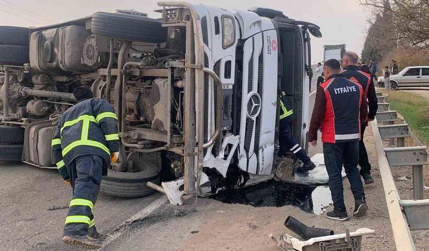Mardin'de Akaryakıt Tankeri Devrildi: 1 Yaralı