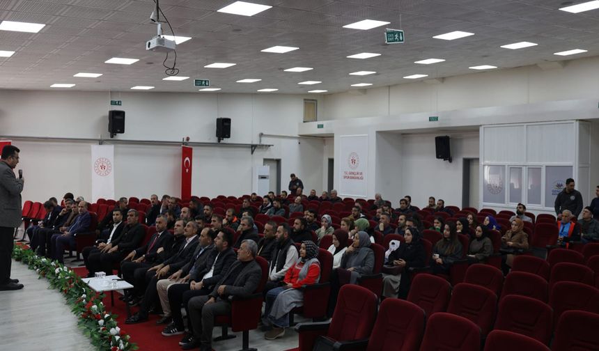 Bingöl Gençlik ve Spor Personeline Yazışma Kuralları Eğitimi