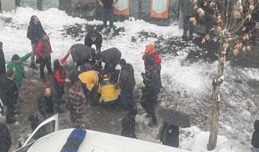 Bingöl’de Çatıdan Düşen Kar Kütlesi Ölüme Yol Açtı