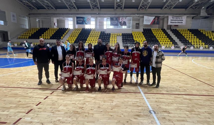 Bingöl Spor Lisesi Kız Basketbol Takımı Türkiye Yarı Finallerine Yükseldi