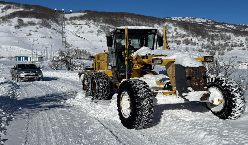 Yedisu İlçesinde Karla Mücadele Aralıksız Sürüyor