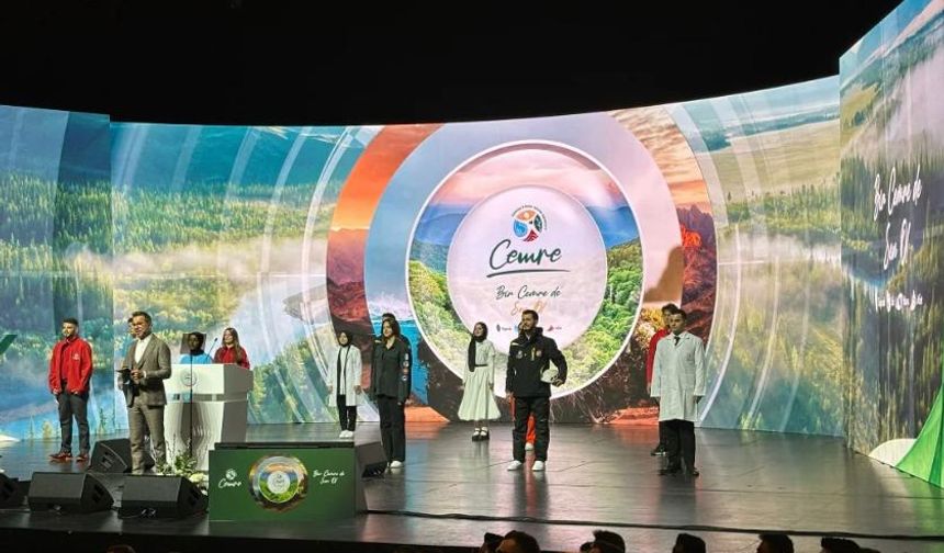 Rektör Prof.Dr. Erdal Çelik Cemre Vakfı Tanıtımına Katıldı