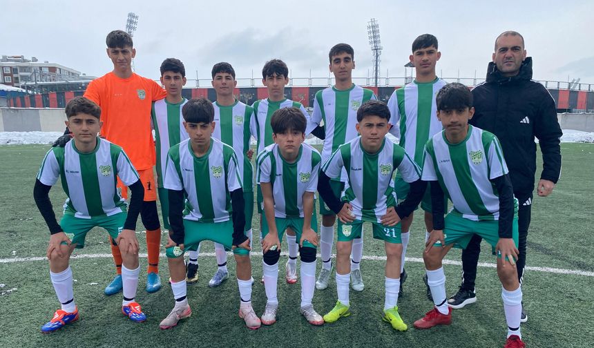 12 Bingölspor U-14 Takımı Şampiyonluğa Çok Yakın