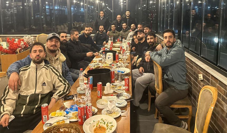 12 Bingölspor Taraftar Grupları İftarda Buluştu