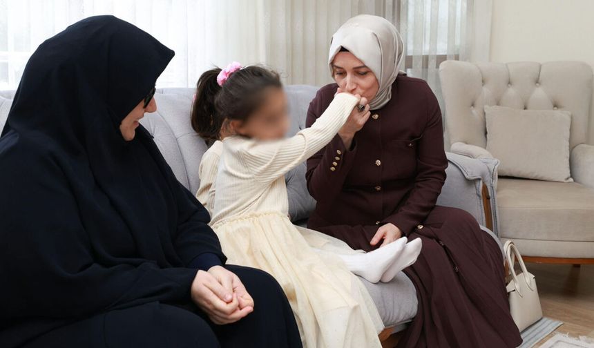 Vali Çelik’in Eşinden Koruyucu Ailelere Ziyaret