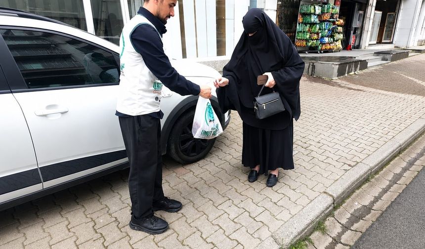 Bingöl Umut Kervanı binlerce aileye kurbanlık ulaştırdı