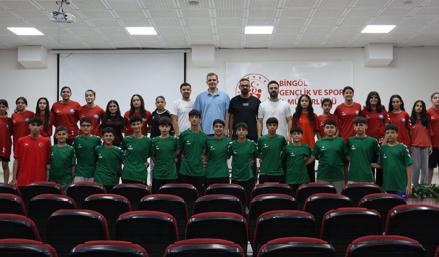 Türkiye Finalleri Öncesi Bingöl'de Şampiyonlarla Biraraya Geldi